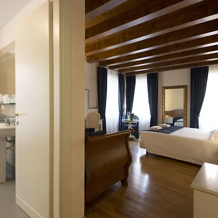 Mazzanti Hotell