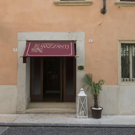 Hotell Mazzanti 3*